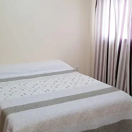 Privada Cerca De Valencia En Vivienda Compartida بلتيرنا